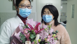 【“医”心为您】医术精湛获称赞，家属感恩送鲜花——成都市龙泉驿区中医医院心血管病科陶花医生收到患者赠送的鲜花