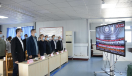 我院党委组织干部职工集中收看党的二十大开幕式