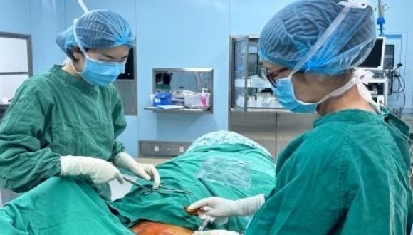 【医心“卫”您】珍贵的“生命线” ——我院成功开展首例带cuff的半永久透析导管置入术